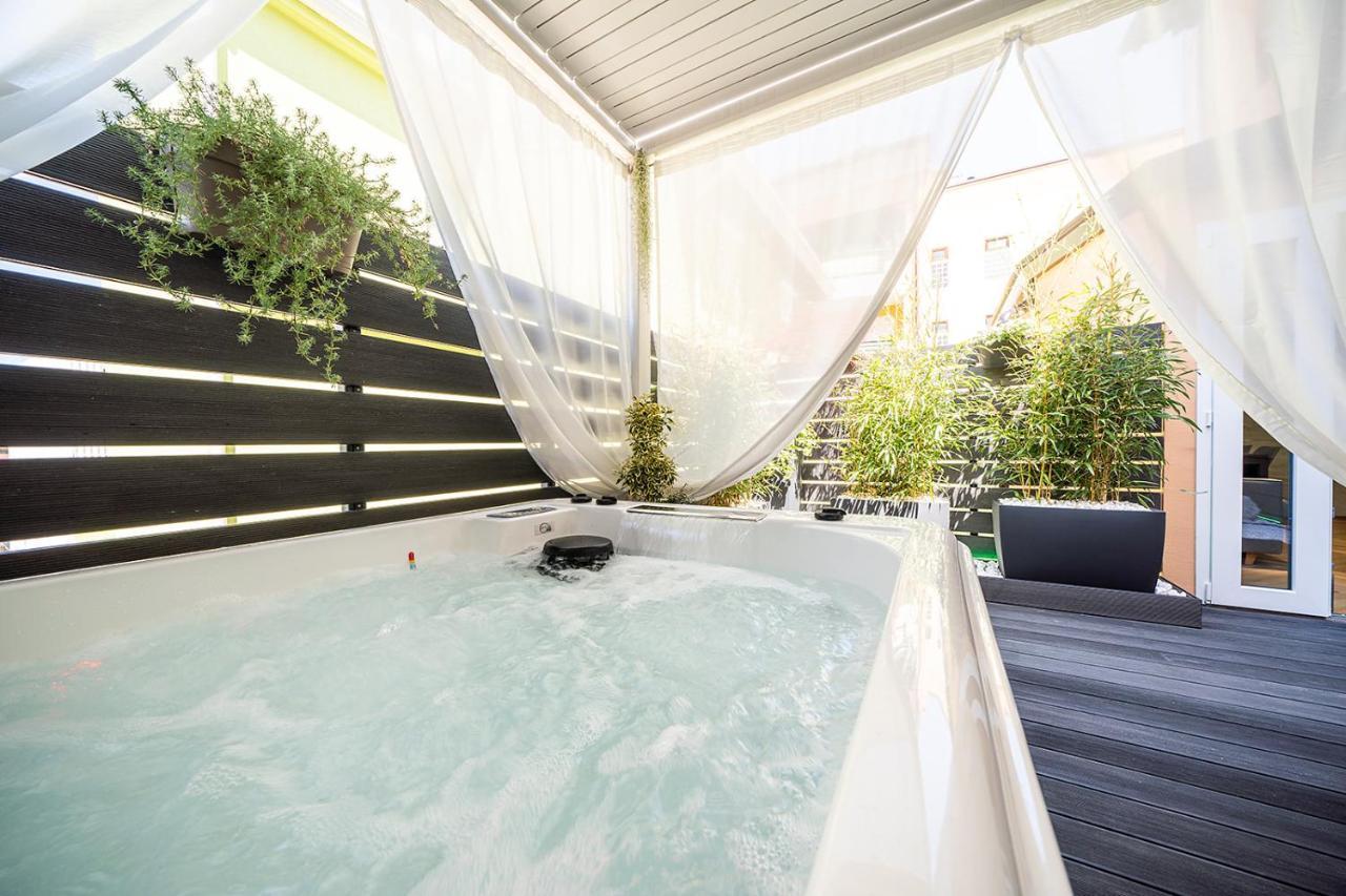 Sea Garden Apartments & Rooms Grado Exterior foto
